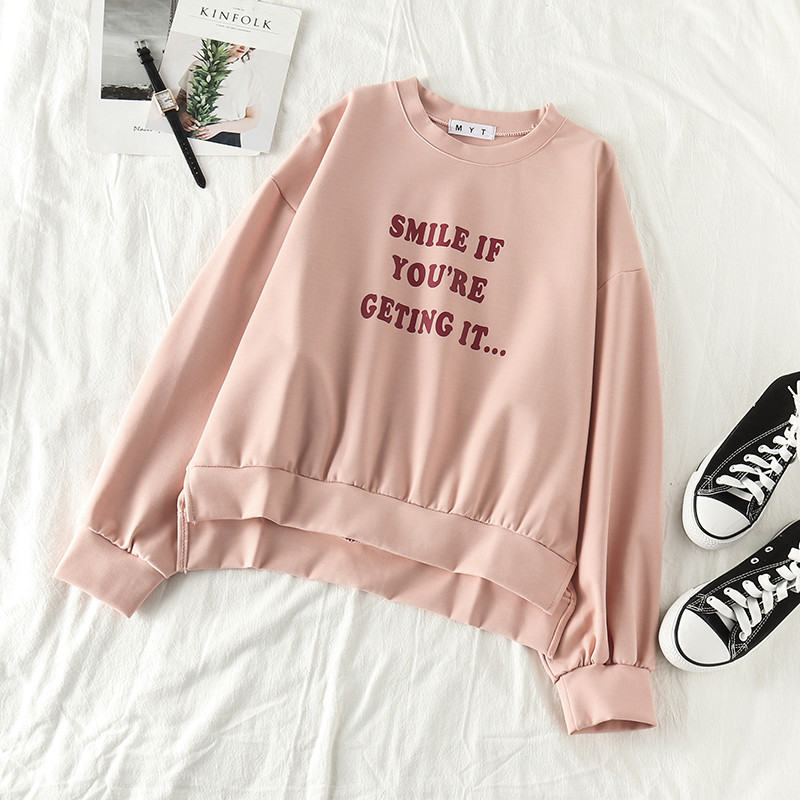 Bluza de dama cu aplicatie in alb si roz