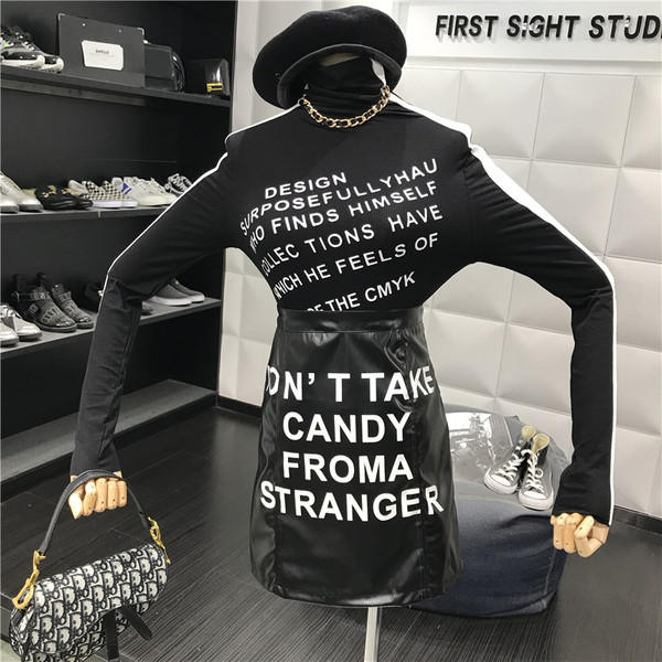 Fusta de dama din piele model nou cu inscriptii in negru