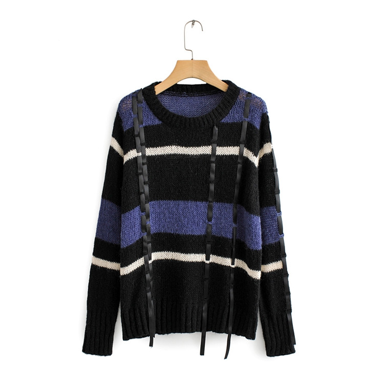 Λεπτό ριγέ πουλόβερ σε τρία χρώματα