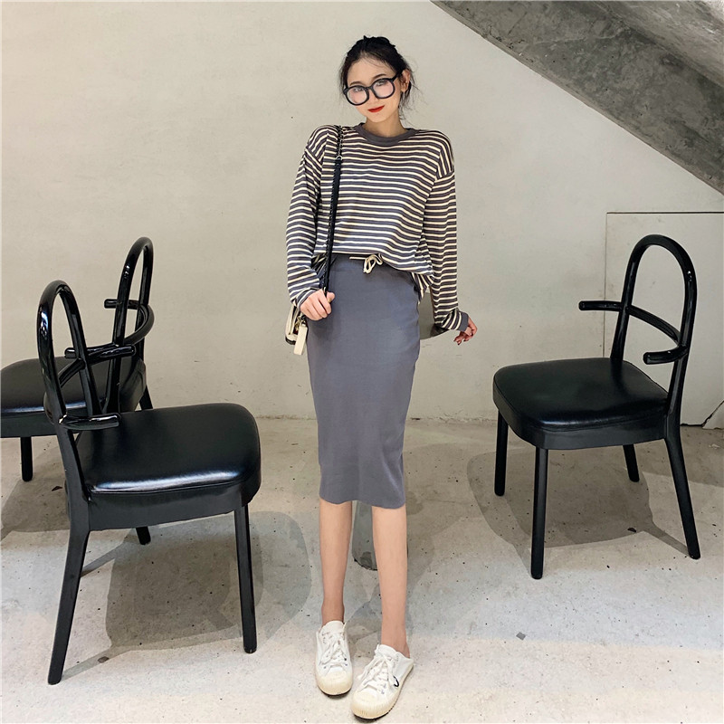 Set de dama de bluza cu dungi si fusta lunga