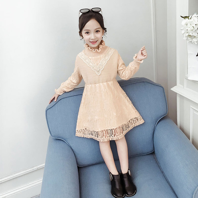 Rochie moderna pentru copii in doua culori cu maneci lungi si dantela