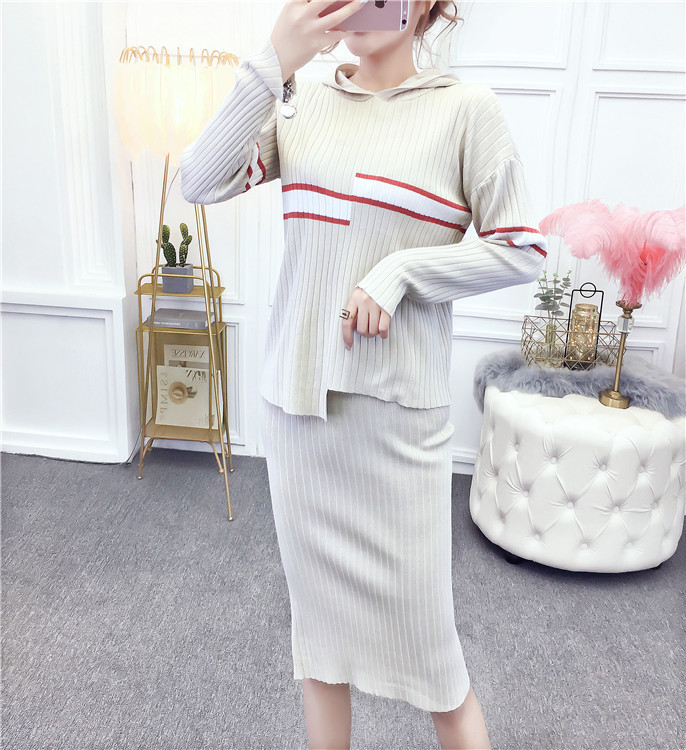 Női blúz szett kapucnival és hosszú szoknyával