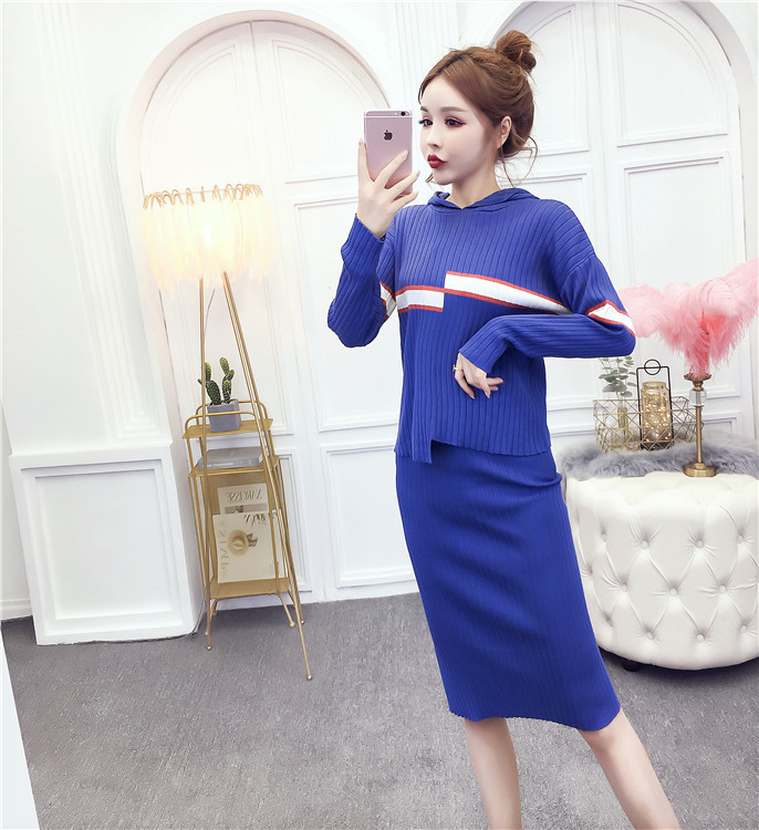 Női blúz szett kapucnival és hosszú szoknyával