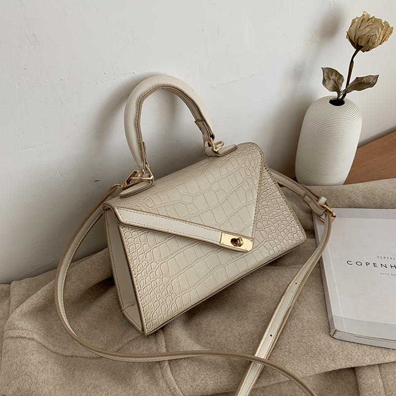 Geanta de dama moderna din piele cu manere lungi si scurte