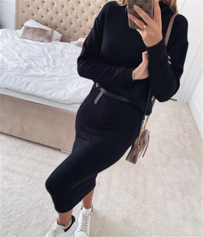 Alkalmi női ruha hosszú ujjal és ovális nyakkivágással, fekete színben