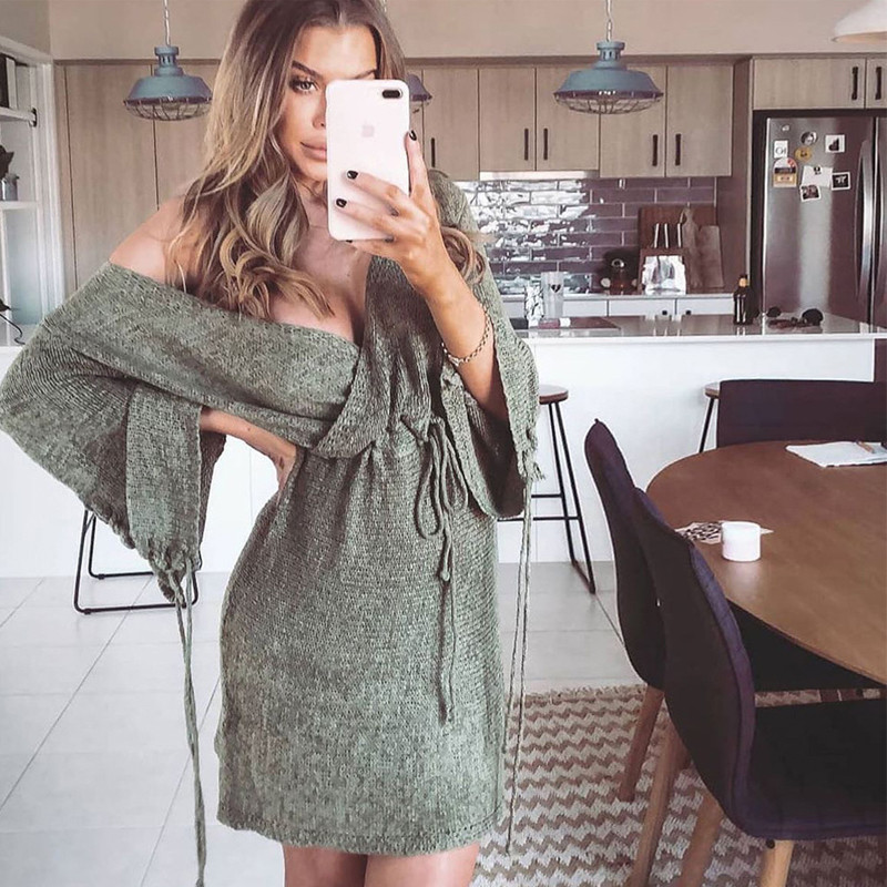 Modern női rövid ruha nyakkendővel, két színben