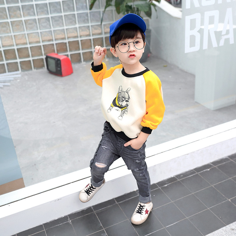 Παιδική μπλούζα για αγόρια σε δύο χρώματα με εφαρμογή και O-λαιμόκοψη