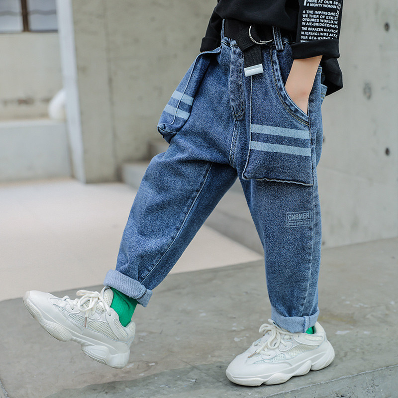 Gyermek farmernadrág fiúknak két színben széles modellben