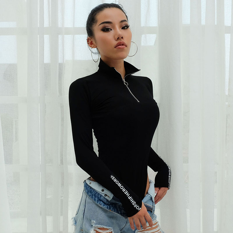 Body de dama modern cu maneci lungi si guler inalt in negru