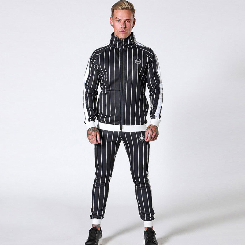 Спортно-ежедневен мъжки екип от две части 