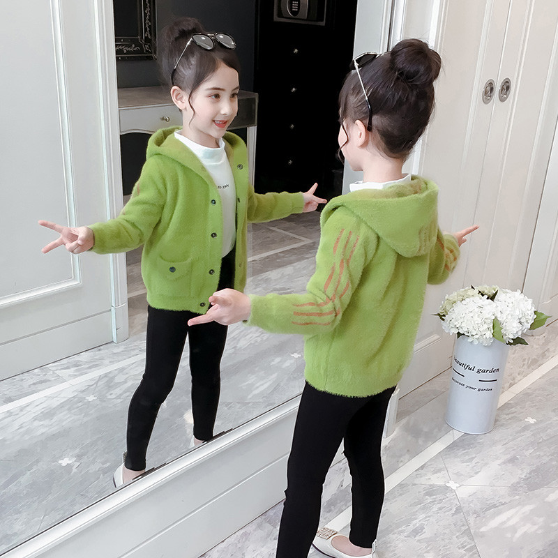 Νέο μοντέλο με κουμπιά και κουκούλα σε διάφορα χρώματα