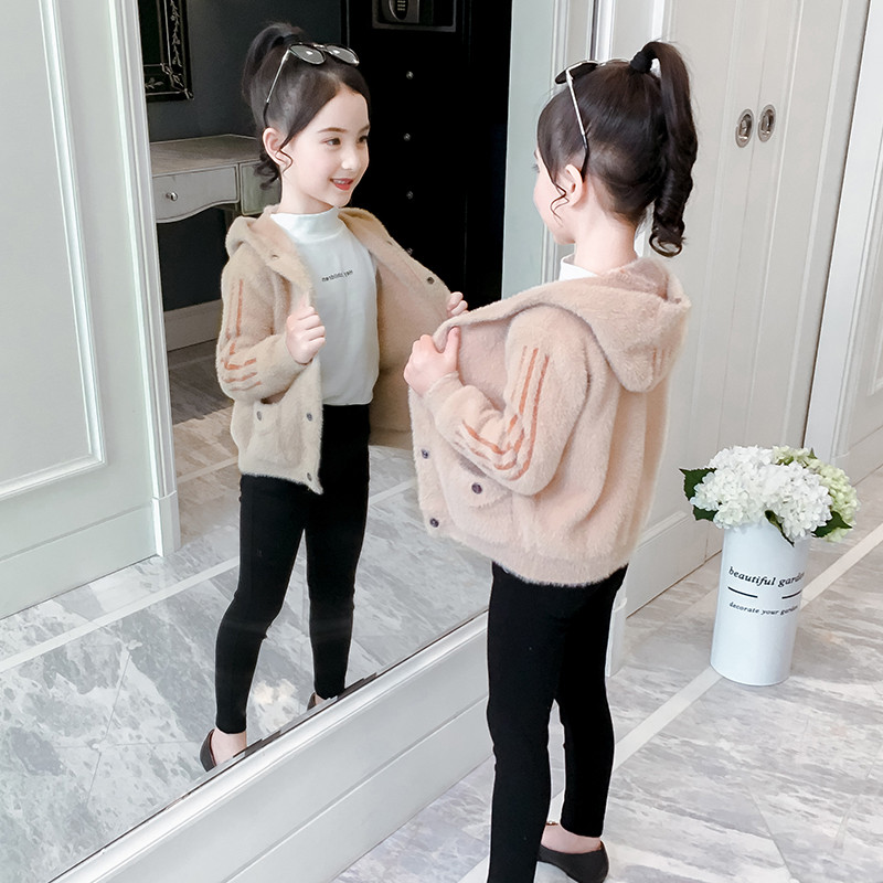 Νέο μοντέλο με κουμπιά και κουκούλα σε διάφορα χρώματα