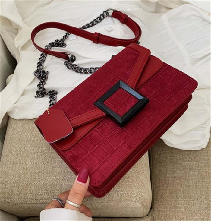 Geanta de dama moderna cu maner lung metalic in patru culori