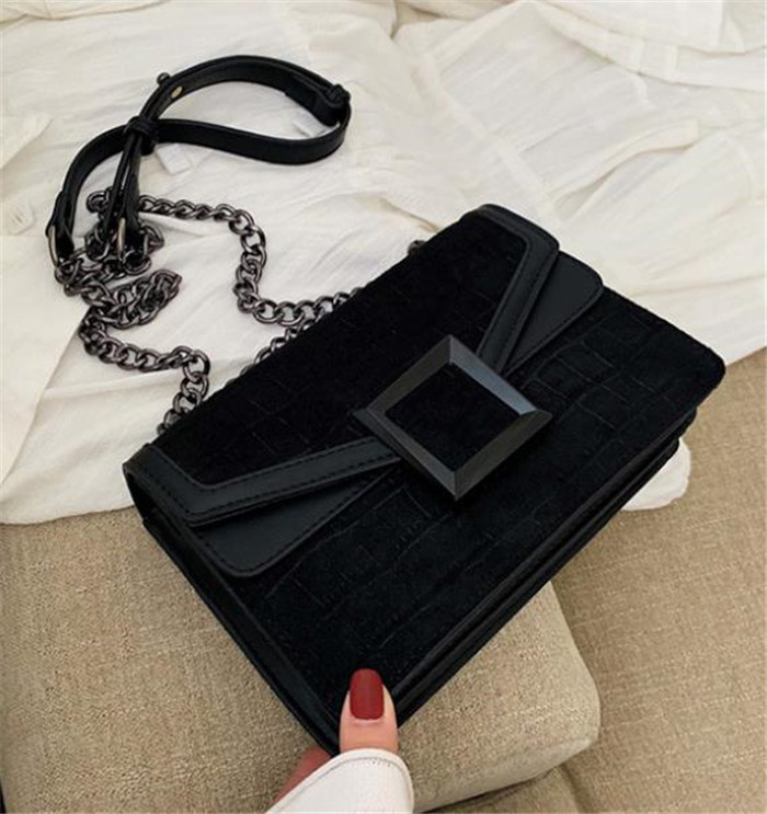 Geanta de dama moderna cu maner lung metalic in patru culori