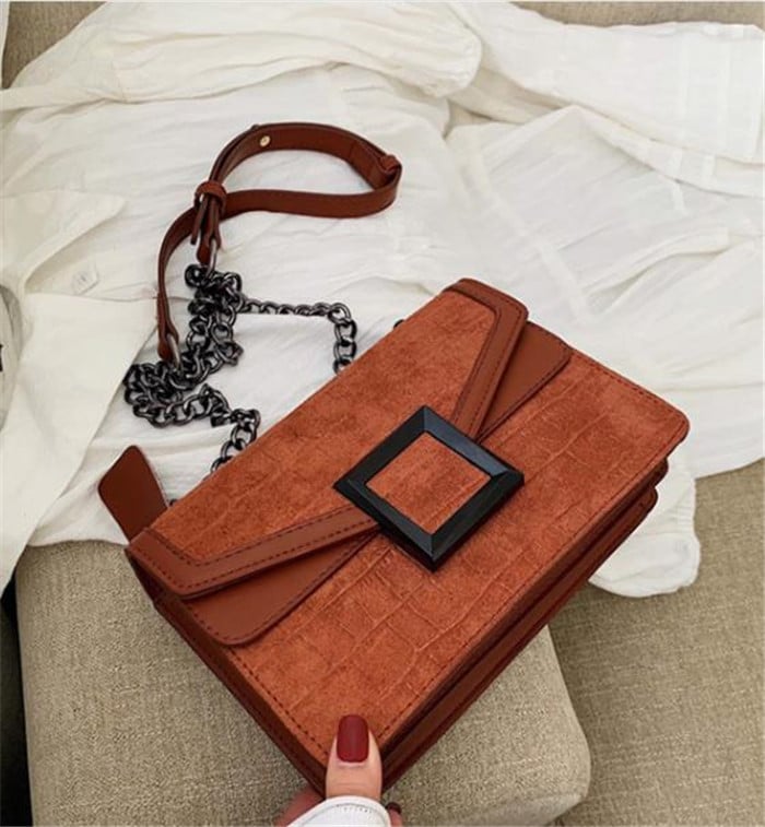 Geanta de dama moderna cu maner lung metalic in patru culori