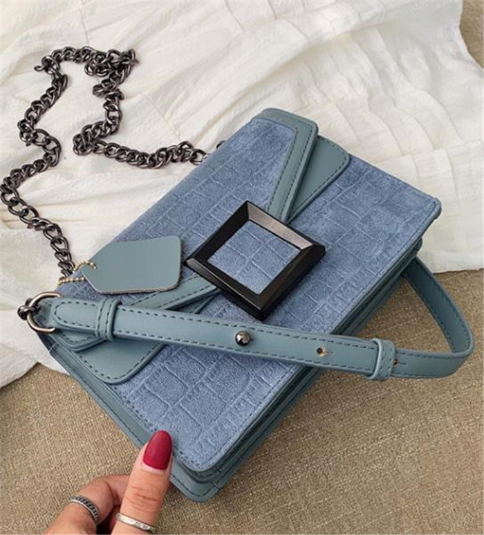 Geanta de dama moderna cu maner lung metalic in patru culori