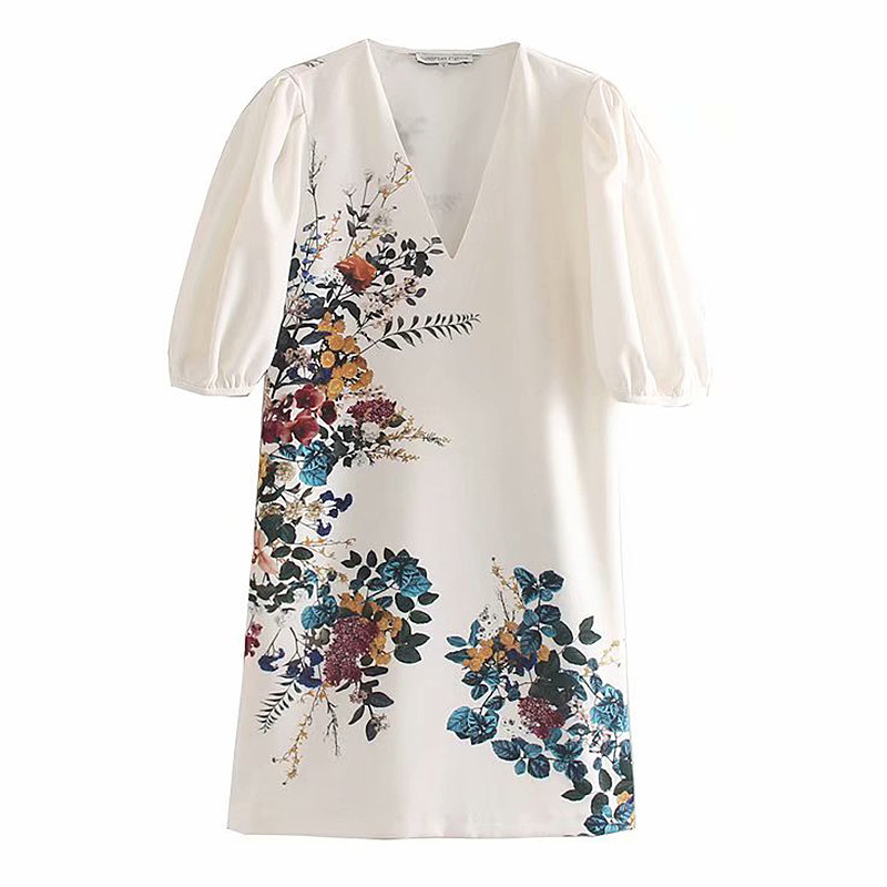 Rochie de dama cu model floral in alb si decolteu in V