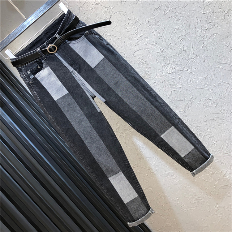 Női farmer kék és fekete színben, magas derékkal