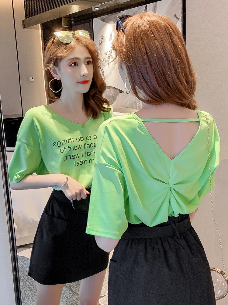 Női alkalmi blúz rövid ujjal és felirattal