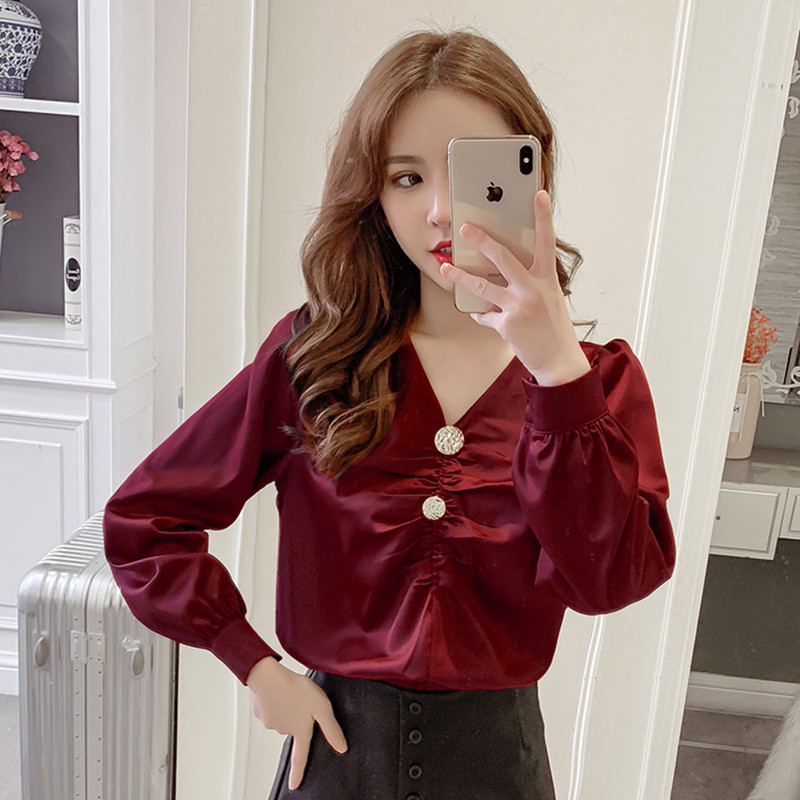 Modern női blúz két színben, spitz nyakkivágással