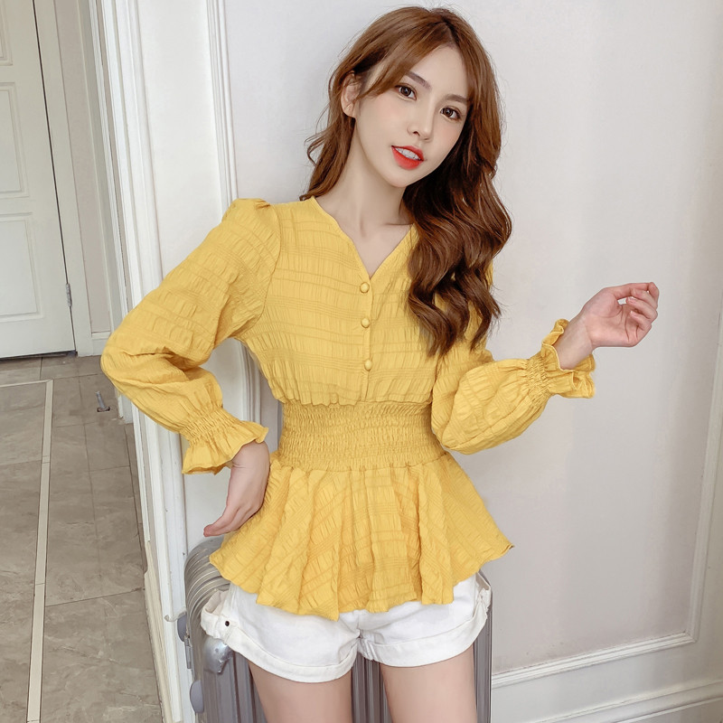 Női alkalmi blúz három színben, spitz nyakkivágással