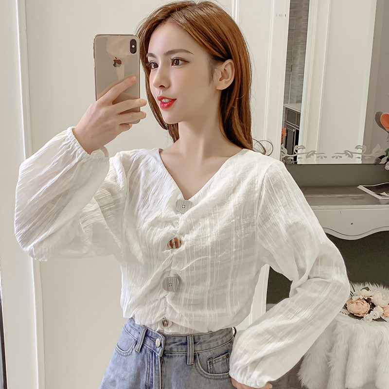 Modern női ing spitz nyakkivágással, három színben