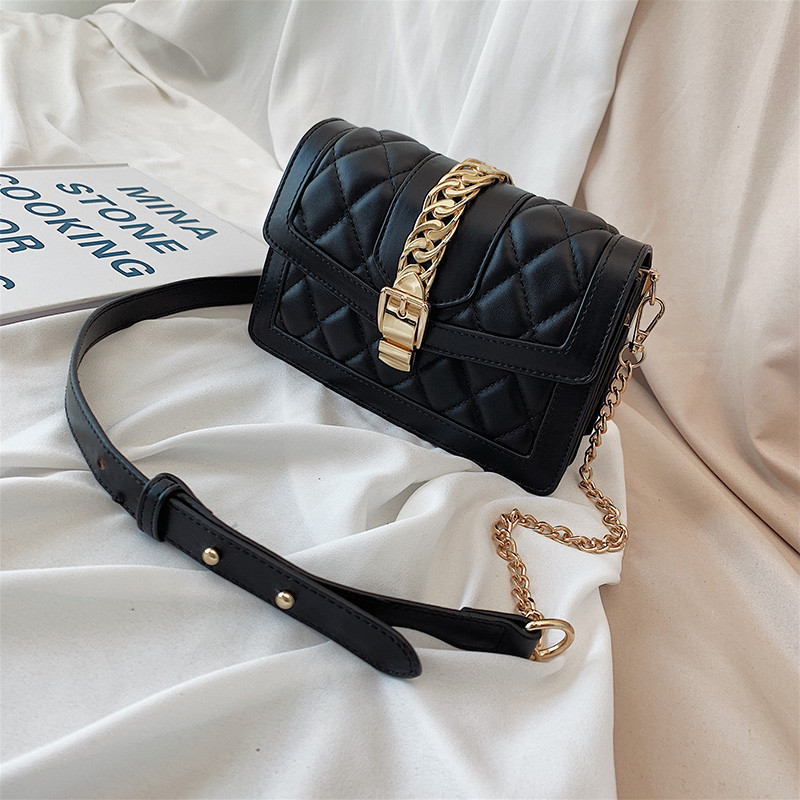 Geanta de dama eleganta cu catarama metalica in trei culori