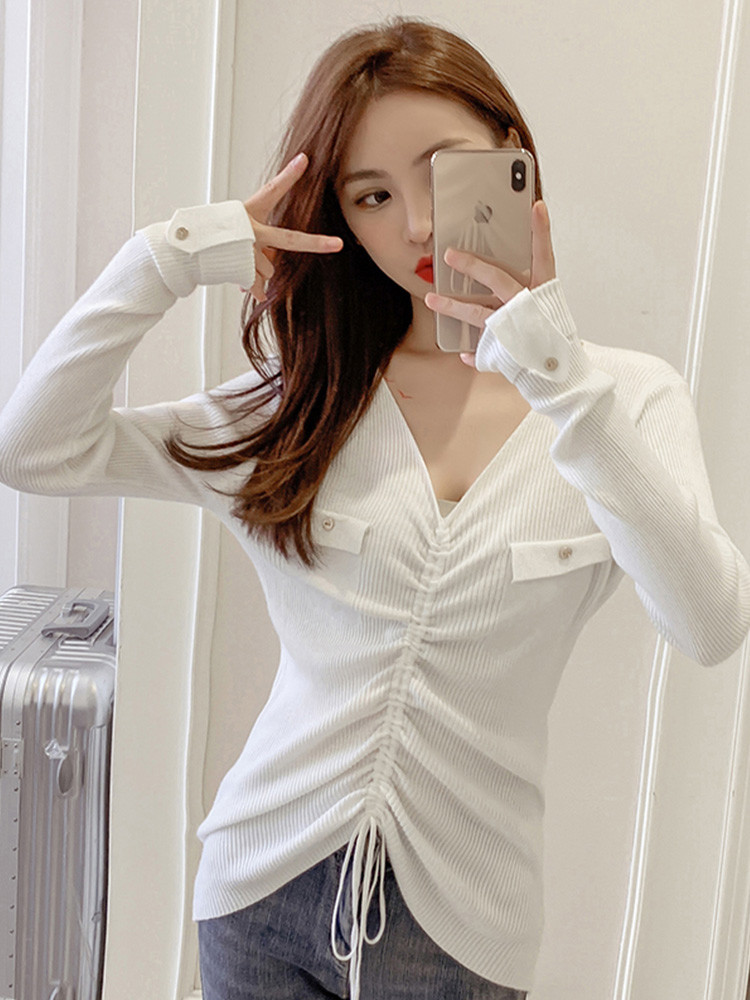 Bluză casual de damă cu decolteu și cravată spitz