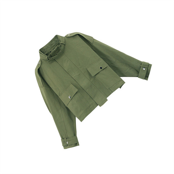 Μοντέρνο γυναικείο μπουφάν για το φθινόπωρο φαρδύ μοντέλο