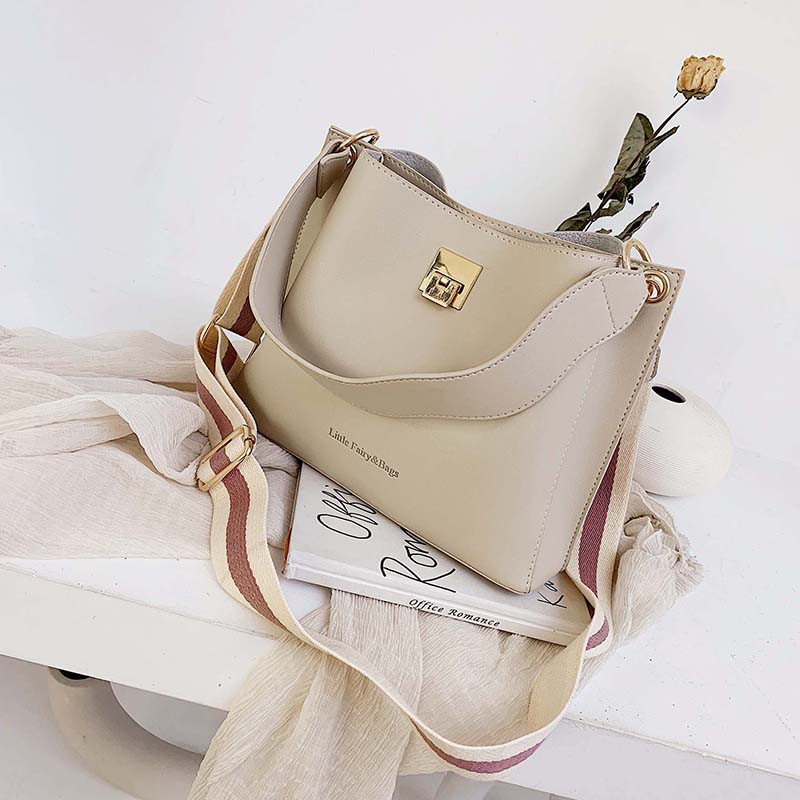 Eko bőrből készült stílusos női táska négy színben