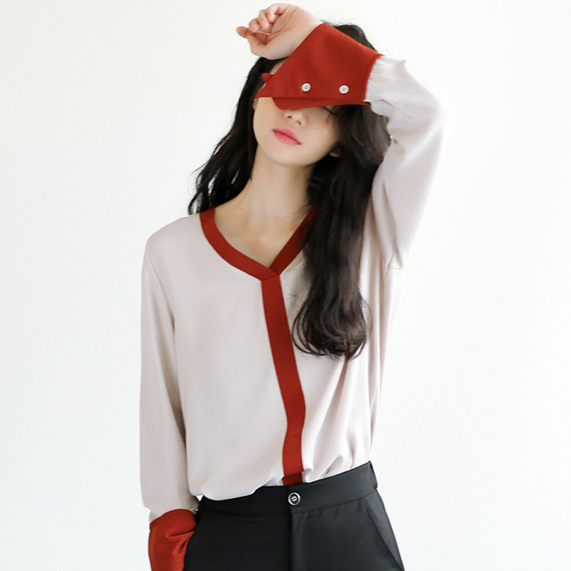 Női ing spitz nyakkivágással, két színben