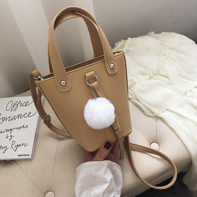 Νέο μοντέλο γυναικεία τσάντα  σε διάφορα χρώματα