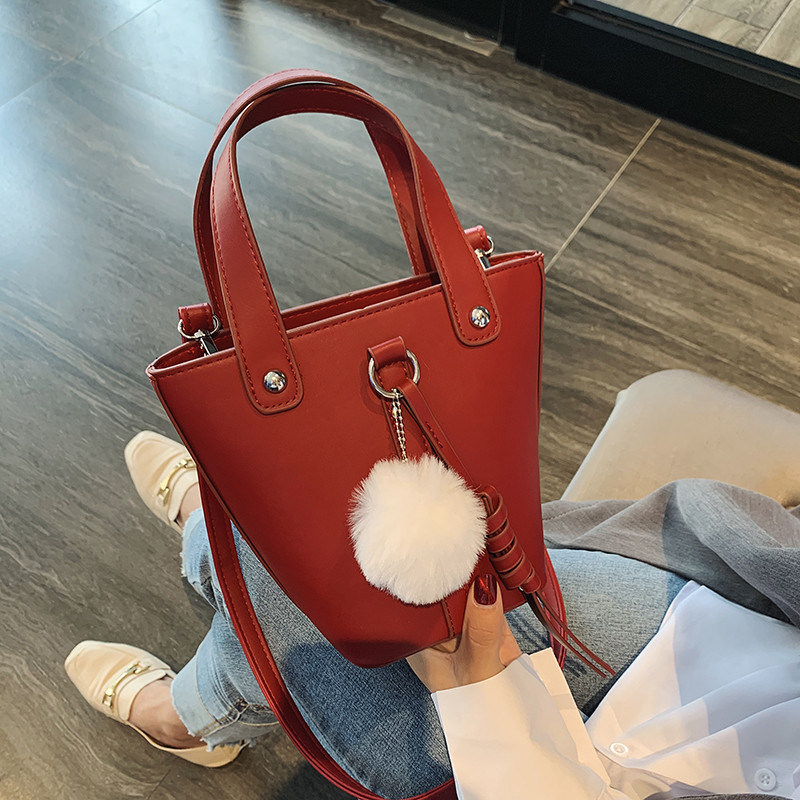 Νέο μοντέλο γυναικεία τσάντα  σε διάφορα χρώματα