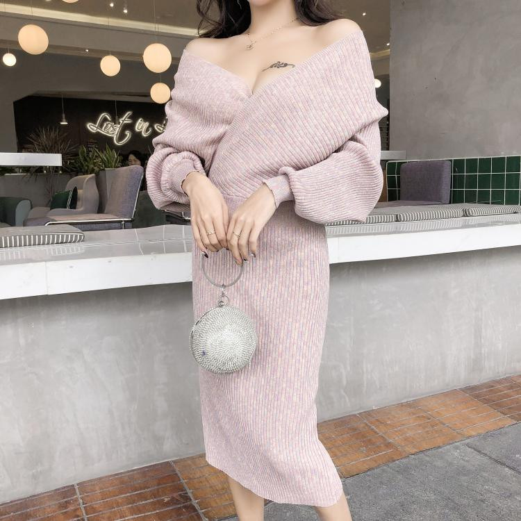 Χειμερινό γυναικείο φόρεμα με ευθεία μοτίβο με λαιμόκοψη σε διάφορα χρώματα