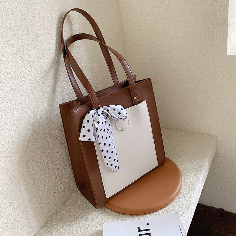 Geanta de dama moderna cu panglica in mai multe culori