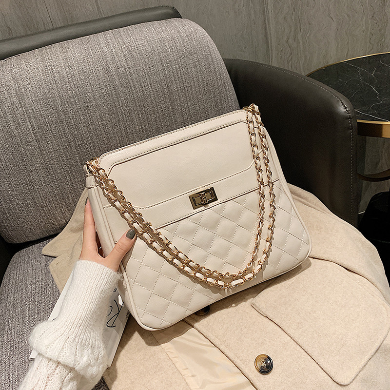 Geanta de dama cu fermoar in trei culori