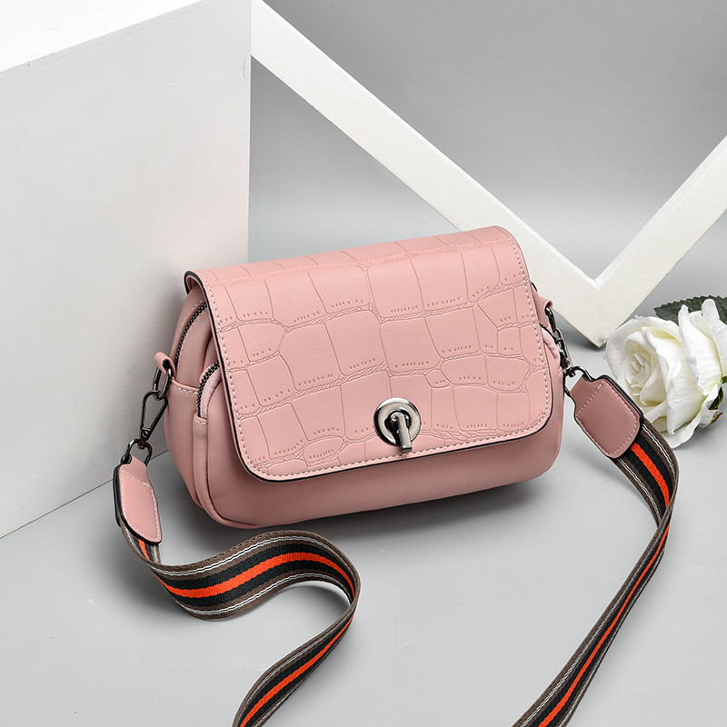 Geanta casual dama cu un singur maner de culoare neagra