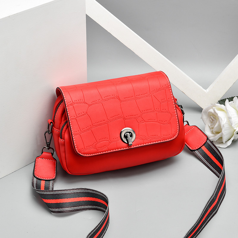 Geanta casual dama cu un singur maner de culoare neagra