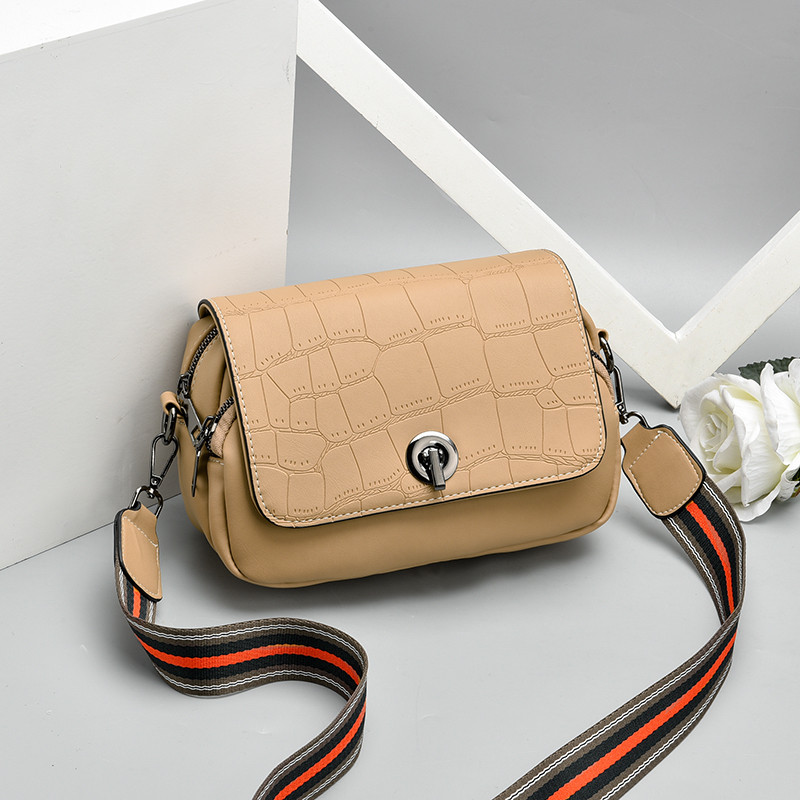 Geanta casual dama cu un singur maner de culoare neagra