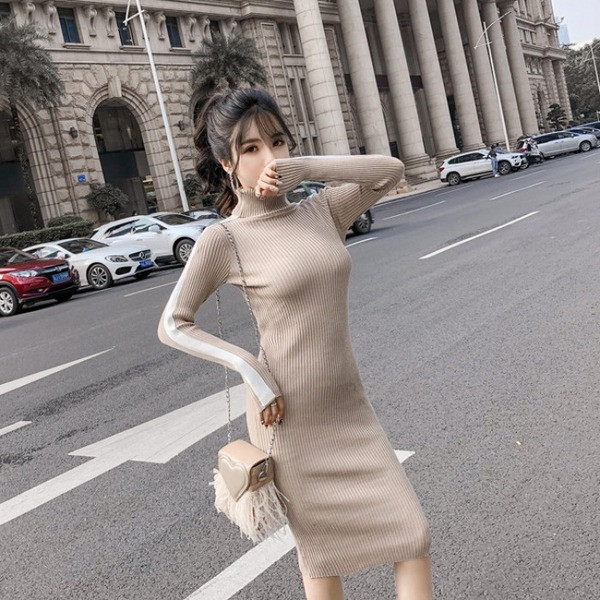 Rochie de dama de toamna model slim cu guler inalt in negru si bej