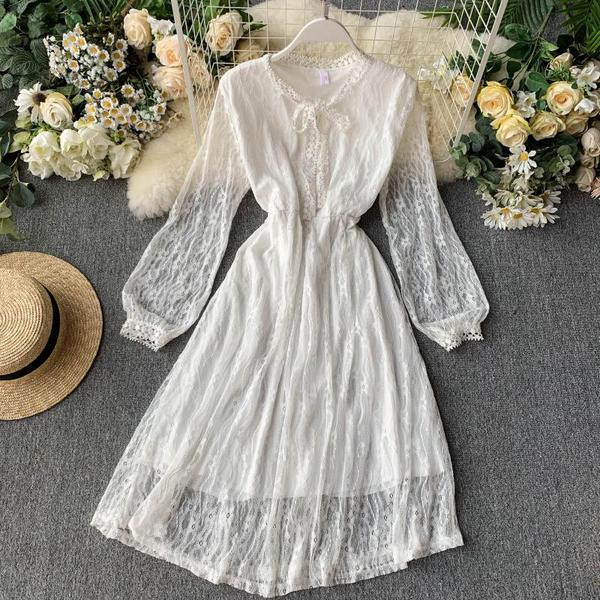 Női csipkeruha három színben szalaggal