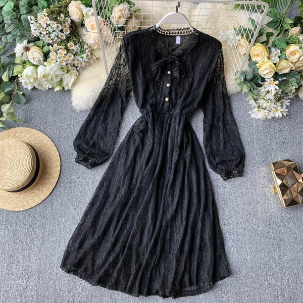 Női csipkeruha három színben szalaggal