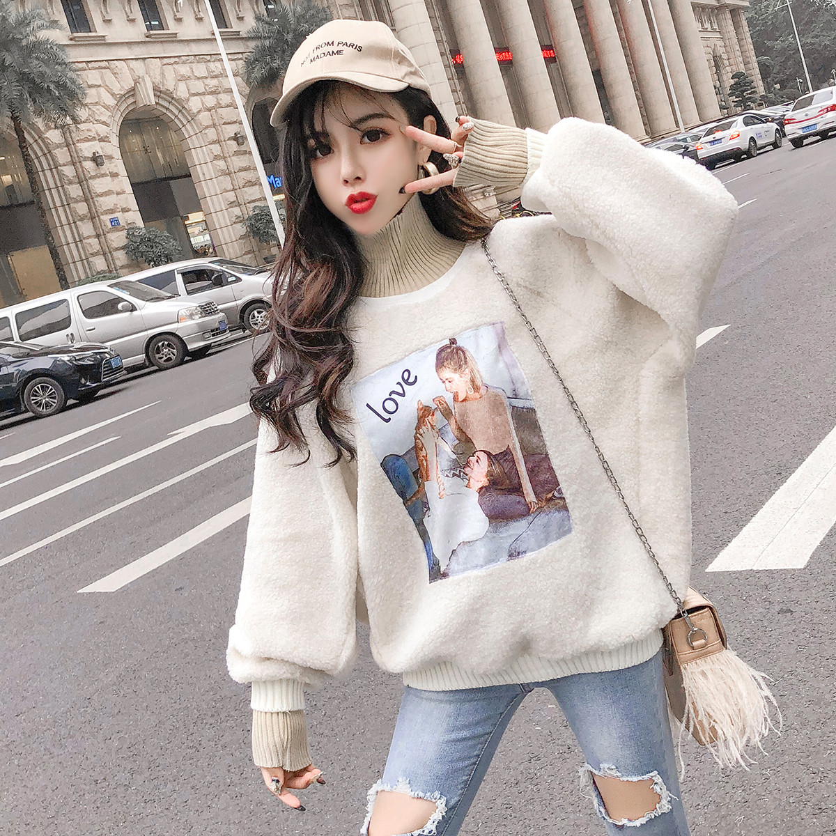 Női pulóver kötött pólógallérral és rátéttel