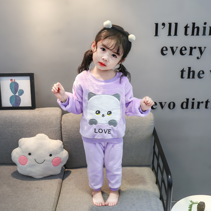 Gyermek pizsama lányoknak két színben hímzéssel