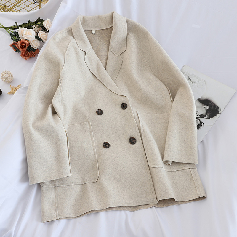 Γυναικείο σακάκι για το φθινόπωρο με τσέπες σε μπεζ, ροζ και κίτρινο χρώμα