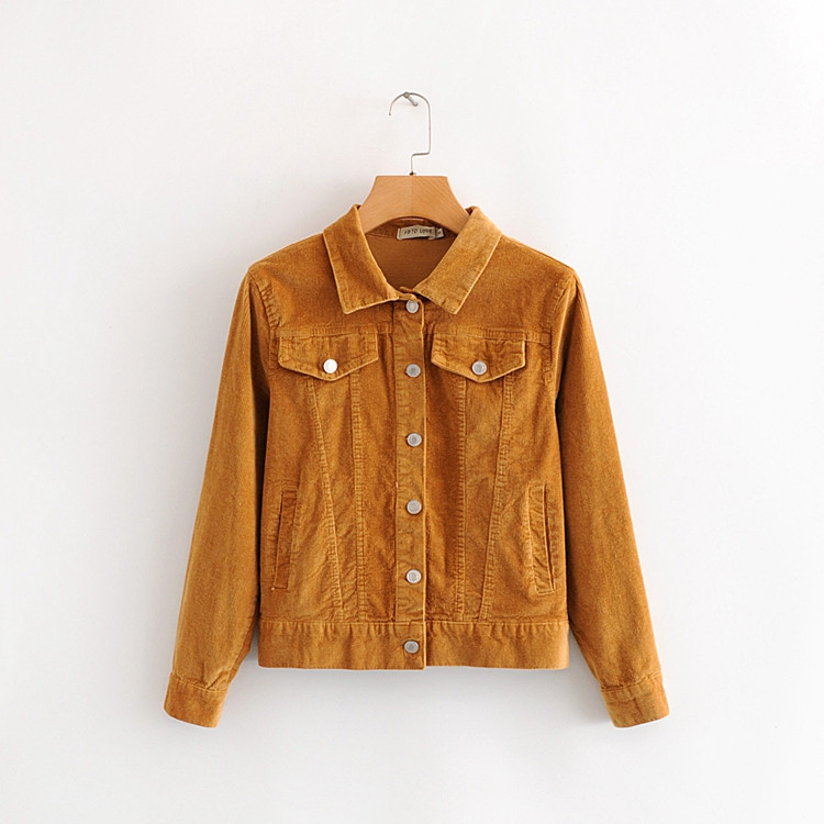 Tavaszi-őszi kabát barna színben, hosszú ujjal és gombbal