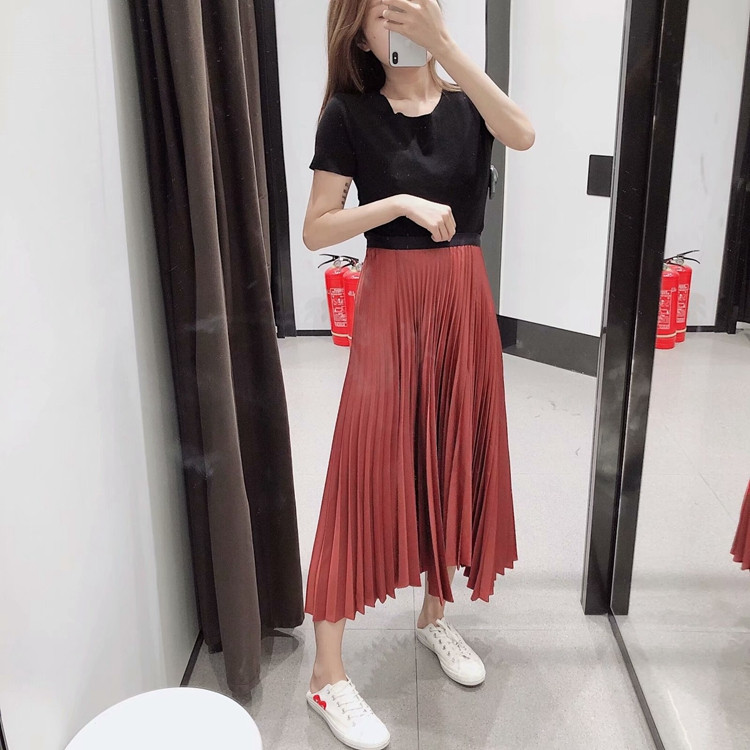 Fusta lunga plisata asimetrica cu talie elastica