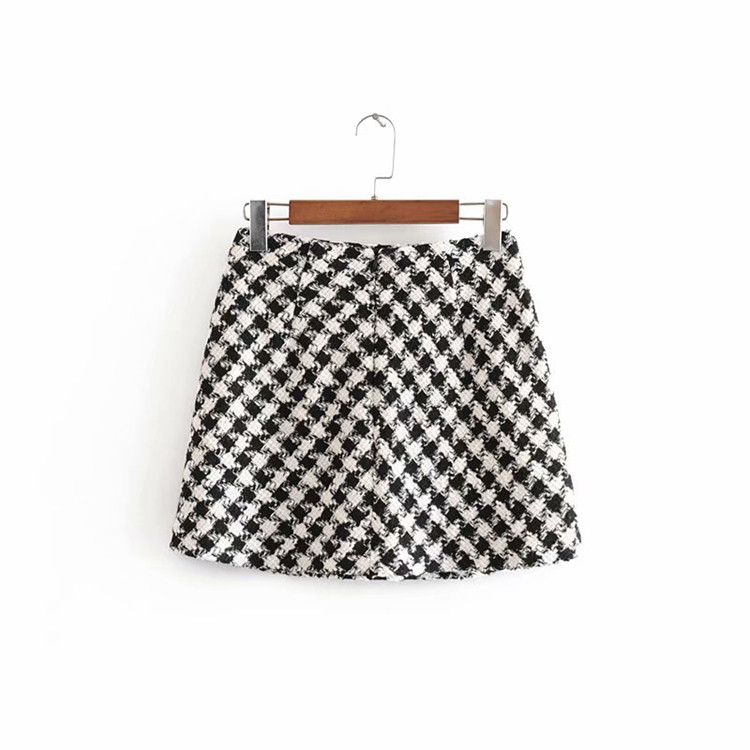 Rövid kockás szoknya magas derékkal
