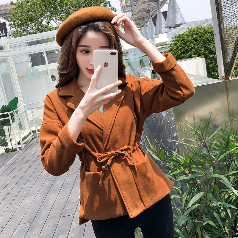 Γυναικείο σακάκ με κοδόνι στη μέση  και λαιμόκοψη σε διάφορα χρώματα