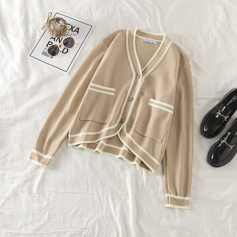 Lezser női kardigán gombokkal több színben